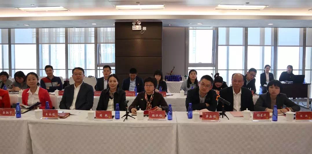 润一所金冰一主任律师参加长风街道党建“微项目”发布会.jpg